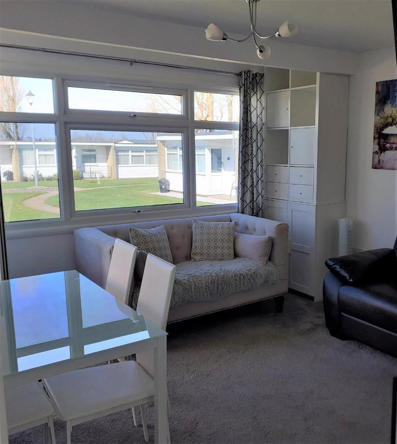 Fabulous 2 Bedroom Dog Friendly Chalet 5 Min Walk To Beach, Nr Gt Yarmouth & Norfolk Broads Scratby Ngoại thất bức ảnh